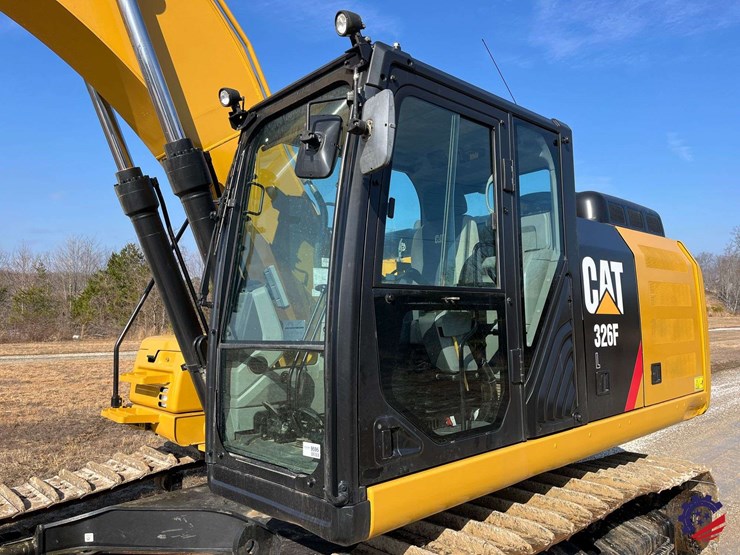 2018-caterpillar-326fl-image-41