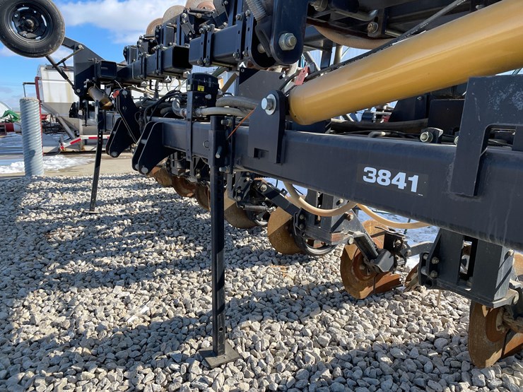 tag-#422,-45'-yetter-high-speed,-nh3-bar-image-5