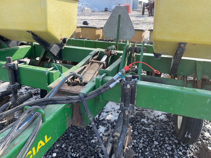 john-deere-7000-image-5