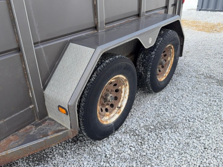 corn-pro-2014-horse-trailer-14-x-6,-sn#-sb-1465,-tandem-axle,-12,500#-capacity-image-5