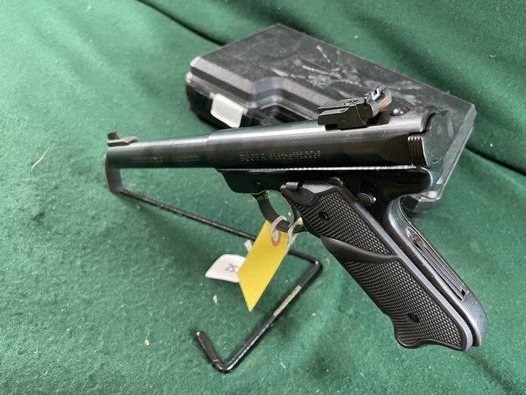 ruger-mark-ii-22lr-pistol-image-10