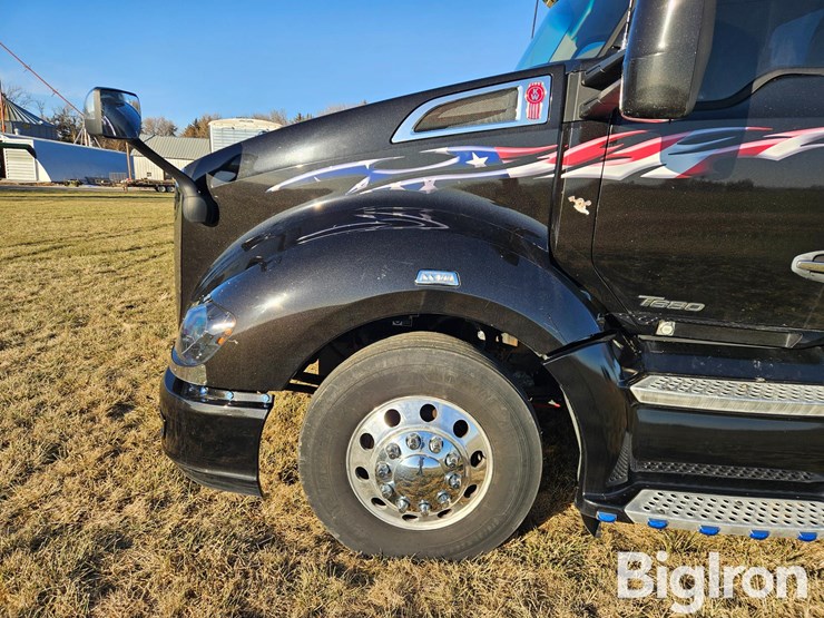 2014-kenworth-t680-image-9