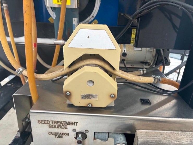 2015-usc-lpx2000-seed-treating-system-image-12