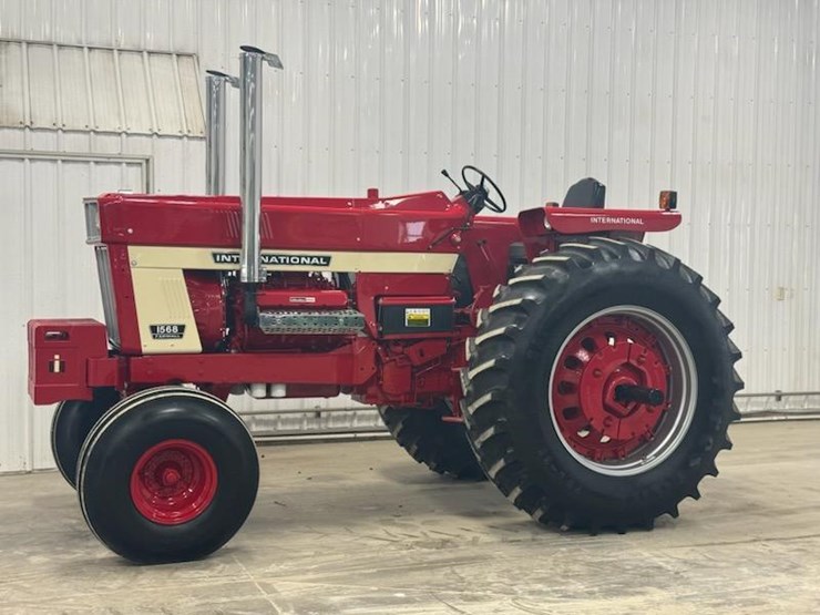 tag-#-,-1974-ih-1568-v8-diesel-tractor*-image-1