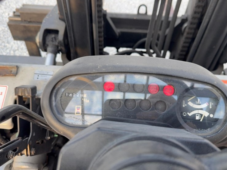 toyota-forklift-model-025fgu35,-sn#70068,-14,229-hrs,-2-stage-mast,-dual-front-wheels,-8,000-lbs-cap-image-10