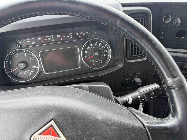 2019-international-lt-image-37