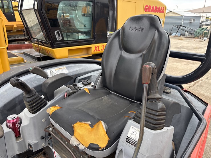 2017-kubota-kx040-4-image-5