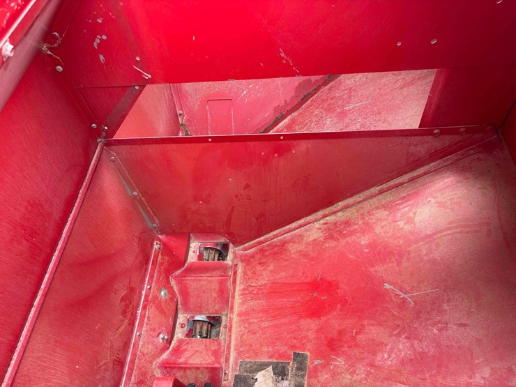 ji-case-8600-drill-image-20