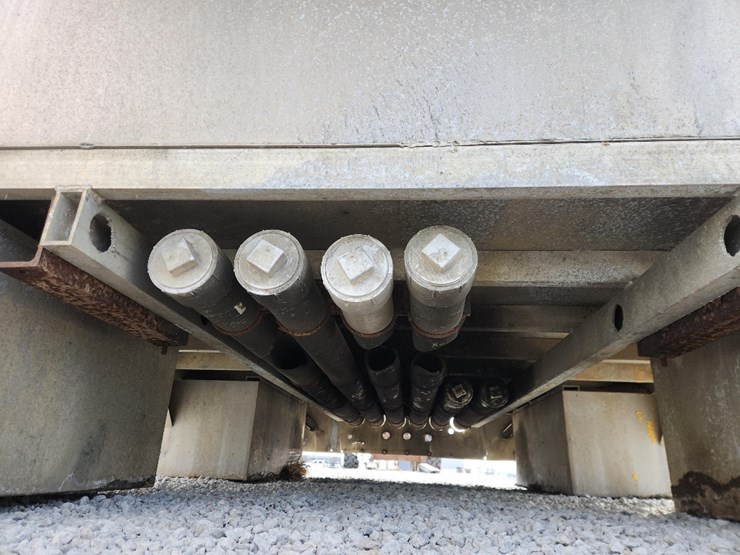 aluminum-truck-bed,-cap-image-4