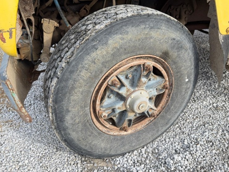 1987-ford-l8000-image-27