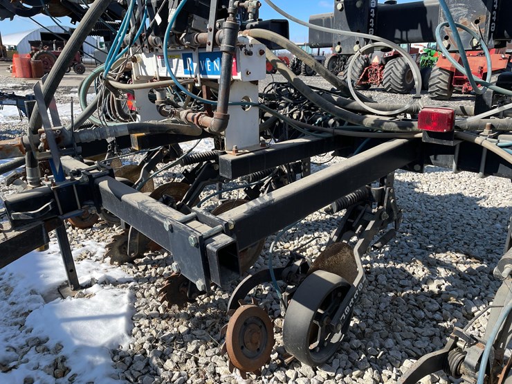 tag-#422,-45'-yetter-high-speed,-nh3-bar-image-15