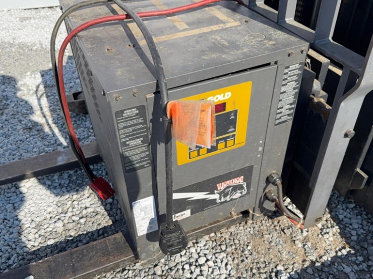 d-crown-e-walk-behind-fork-lift-model-e-sn#ga220787,-2-mast,-48"-forks,-incl.-work-hog-charger-image-13