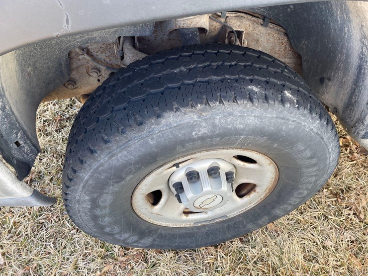 2007-chevrolet-3500-image-3