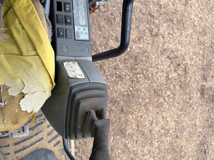 kobelco-sk330-lc-image-19