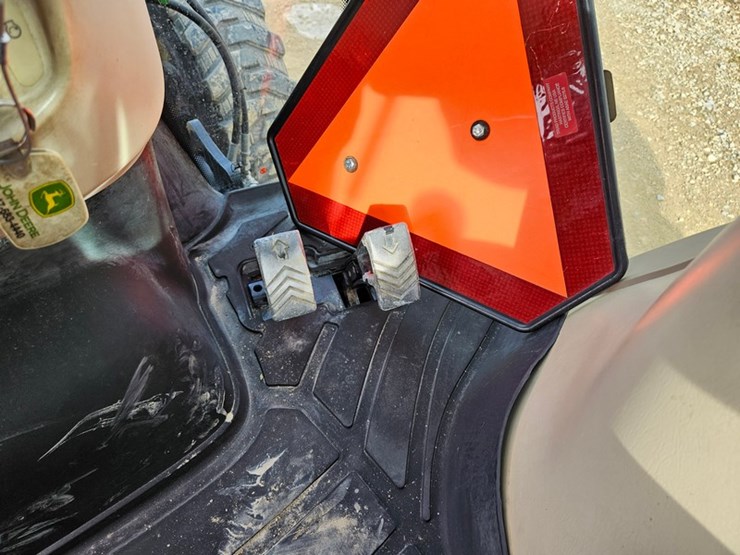 john-deere-3720-image-21