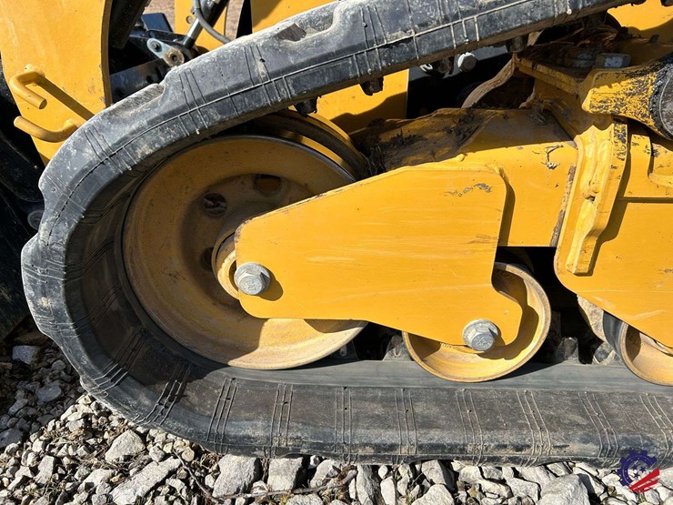 2023-caterpillar-299d3-xe-land-management-image-10