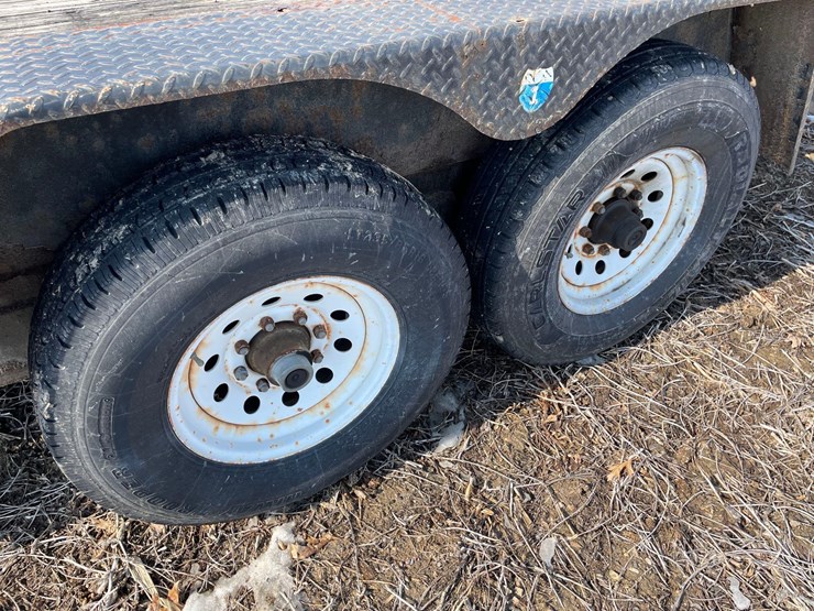 tag-#211,-16'-interstate-trailer-image-4