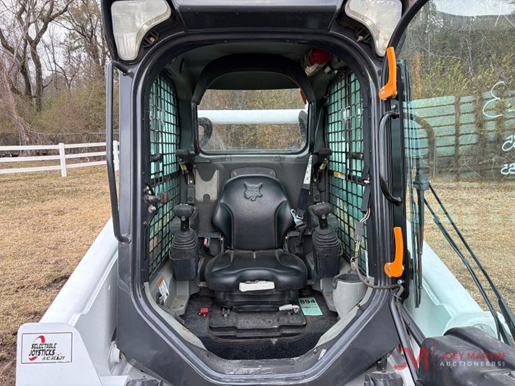 2015-bobcat-t770-image-18