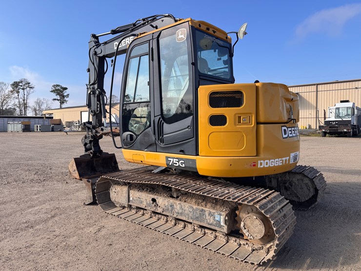 2018-deere-75g-image-4