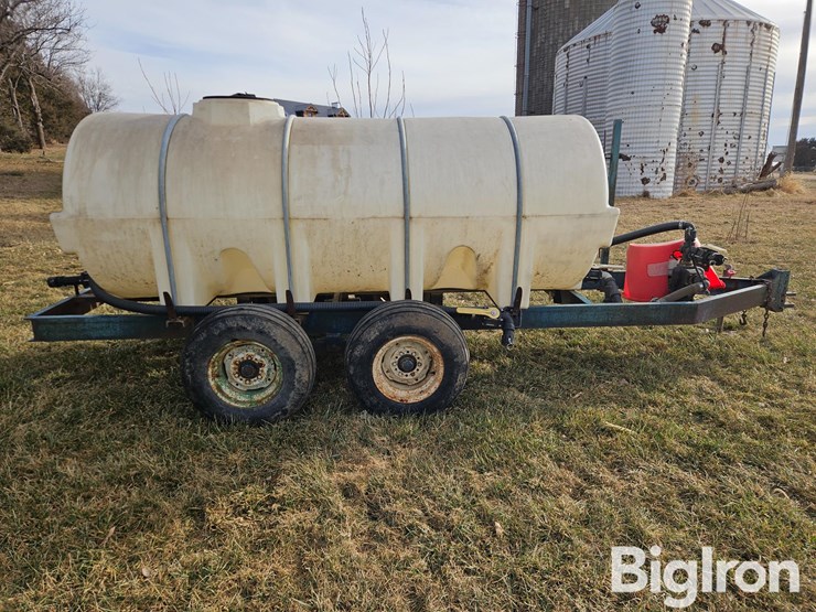 1000-gal-nurse-trailer-image-4