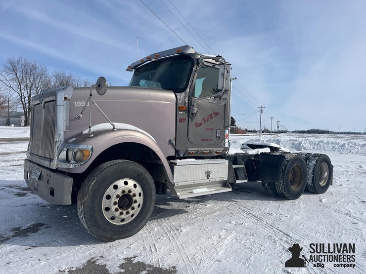 2004-international-9900i-image-1