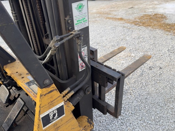caterpillar-cc15,-fork-lift,-sn#7em-00539,-615-hrs.-3-mast,-42"-fork,-3,000lbs-cap,-image-11