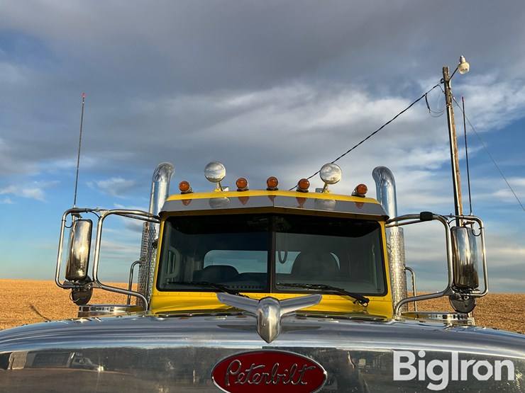 2024-peterbilt-389-image-12