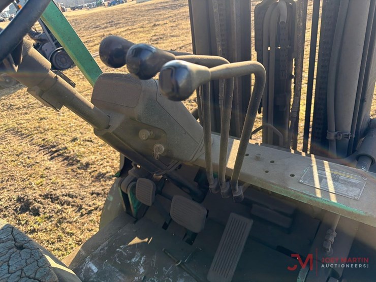 mitsubishi-fg25-image-13