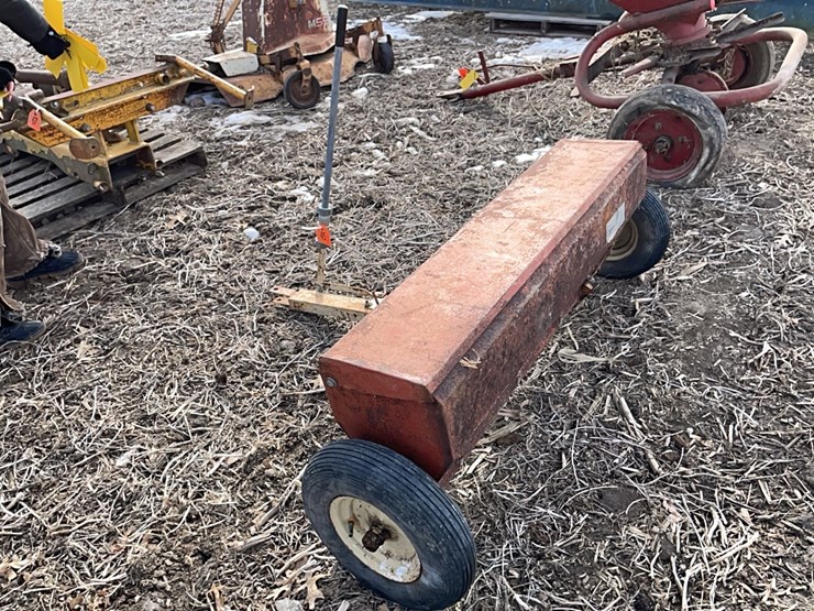 tag-#45,-4'-lime/fert-spreader-image-3