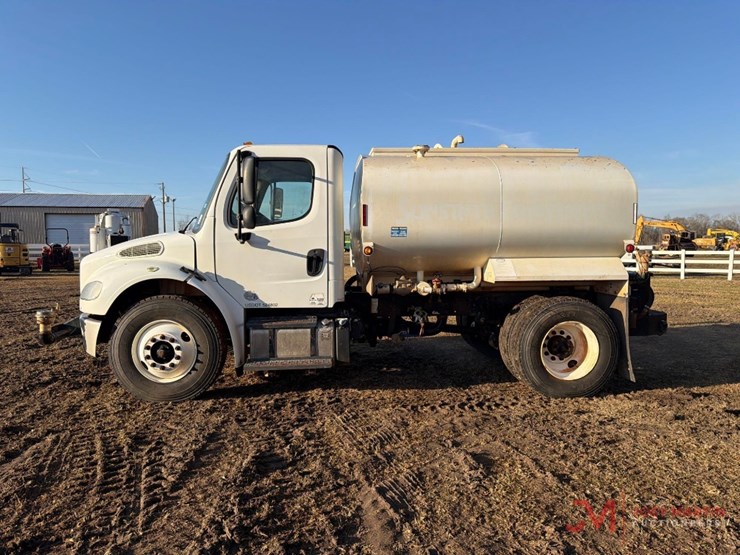 2017-freightliner-water-truck-image-6