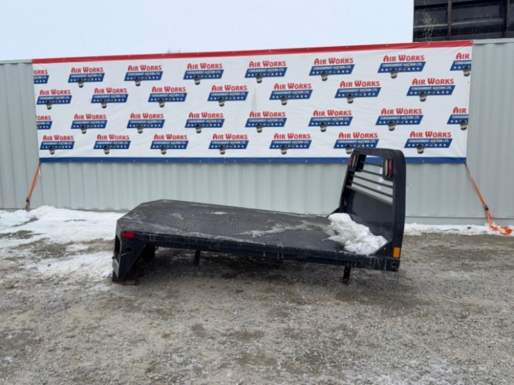 cm-model-1510338,-sn#-mb00175700-black-truck-bed-image-2