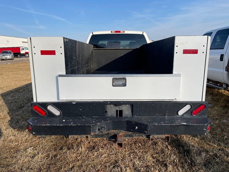 2006-chevrolet-2500-image-10