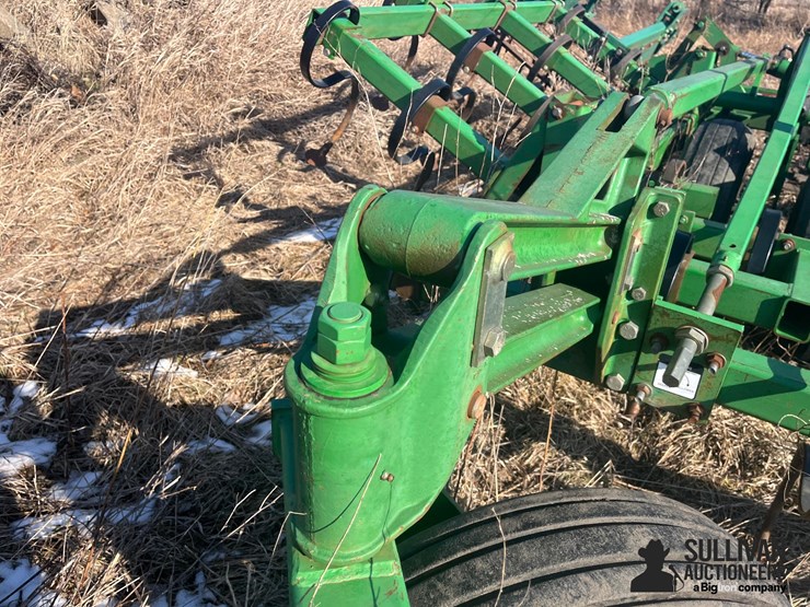 john-deere-44-image-19