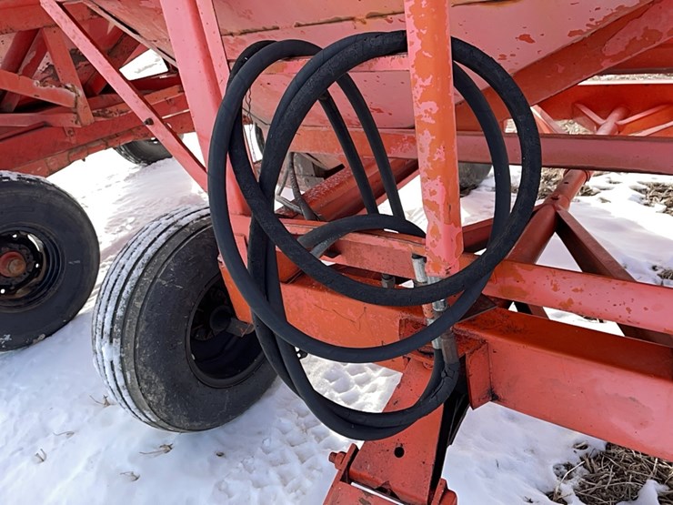 tag-#360,-gravity-wagon-w/gear-&-12'-seed-brush-auger-image-3