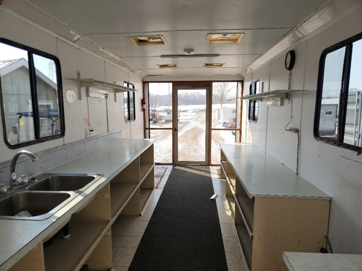 loadmaster-28'-kitchen-trailer,-enclosed,-tandem-axle,-windows,-water-heater,-counters,-sink-image-14
