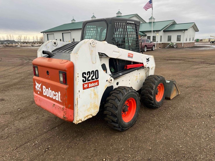 bobcat-s220-image-4