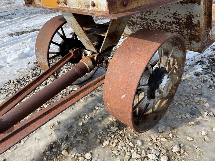 tag-#281,-antique-steel-wheel-implement-hauler-(made-in-iowa)-image-3