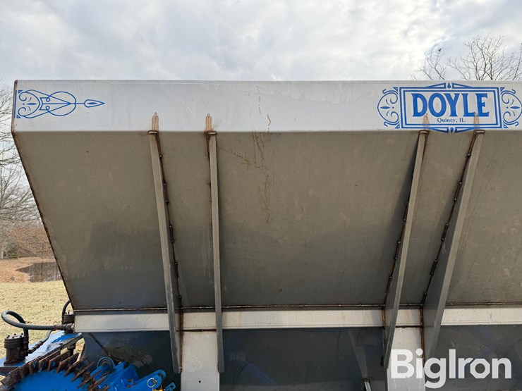 2013-doyle-t/a-8-ton-304-stainless-hopper-fertilizer/lime-spreader-image-15
