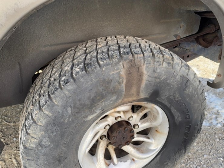 2001-ford-excursion-image-22