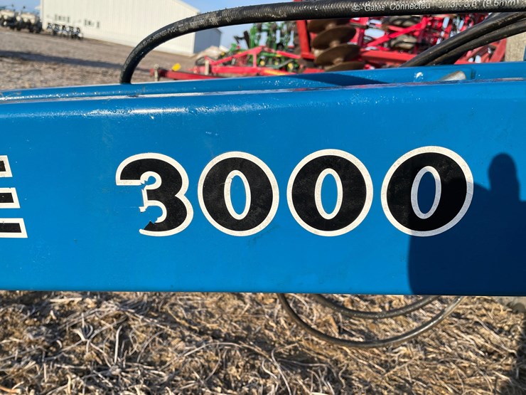 2010-kinze-3000-image-3