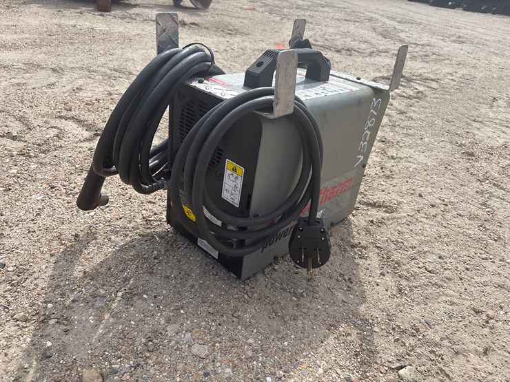 #2762-•-hypertherm-plasma-cutter-image-2