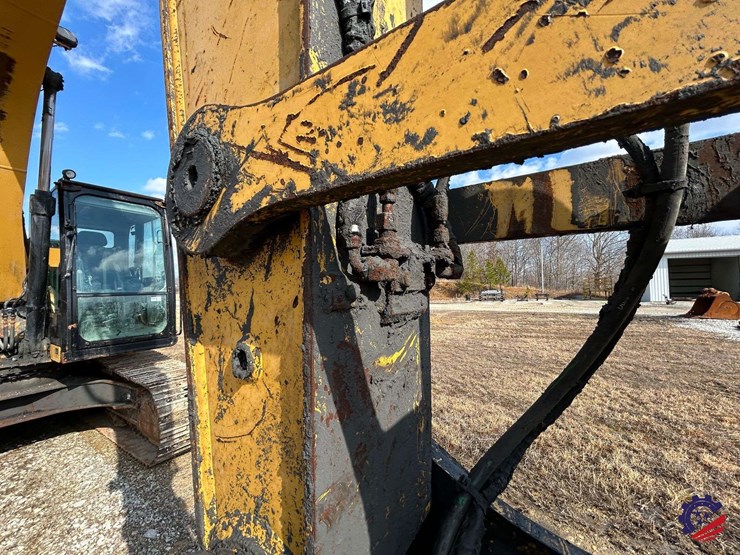 2017-caterpillar-318fl-image-35