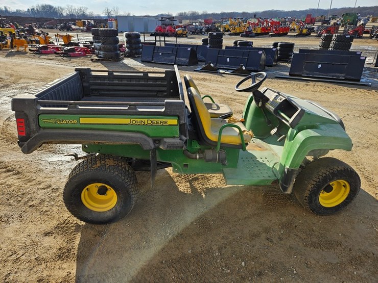 john-deere-tx-4x2-image-6