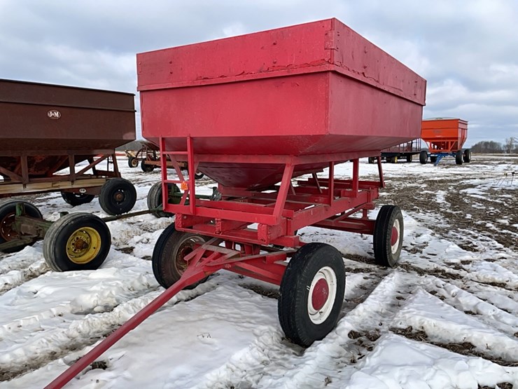 tag-#200,-killbros-100-bu-gravity-wagon-w/gear-image-1