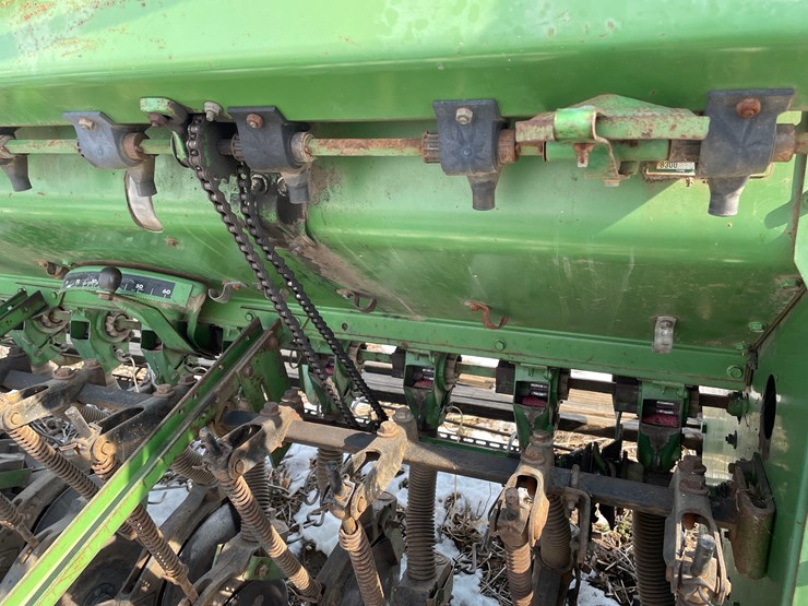 john-deere-8300-image-6