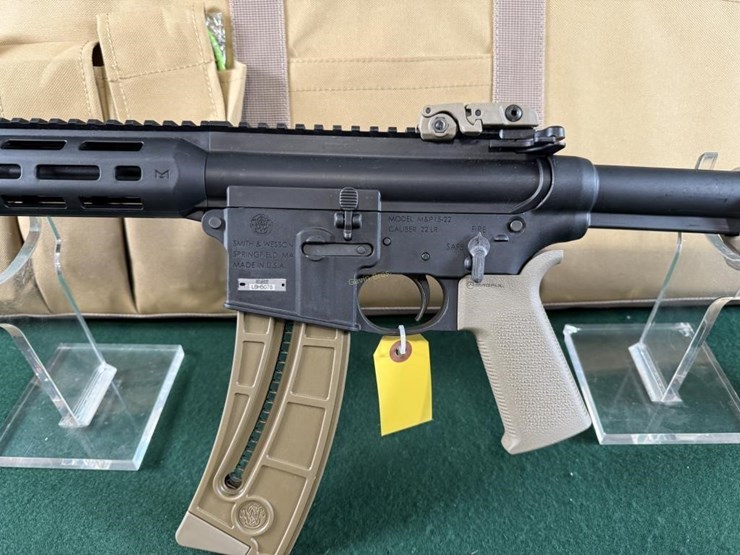 smith-&-wesson-m&p15-22-22lr-rifle-image-9