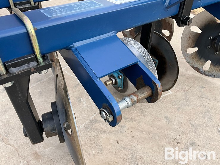 blu-jet-track-master-image-11