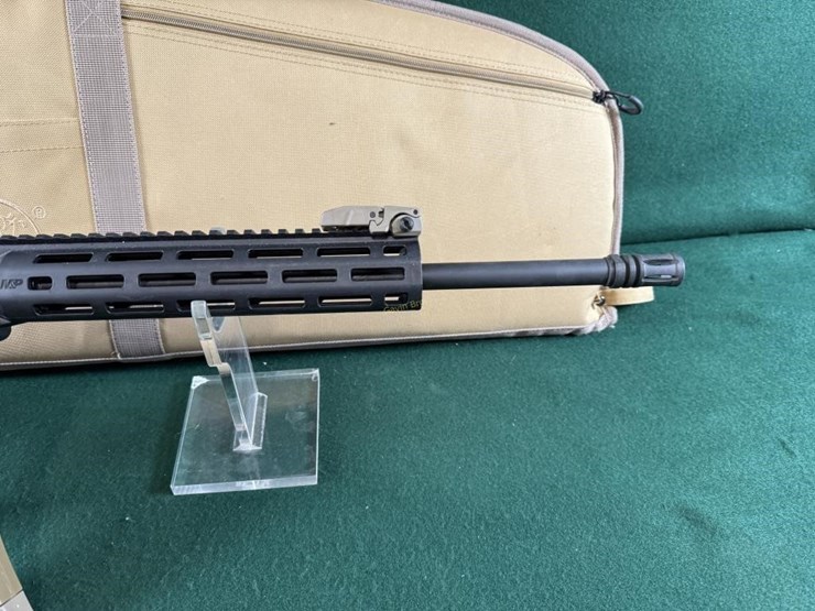 smith-&-wesson-m&p15-22-22lr-rifle-image-4