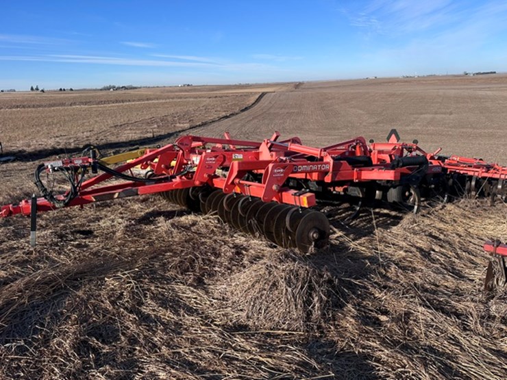 2013-kuhn-krause-dominator-image-1