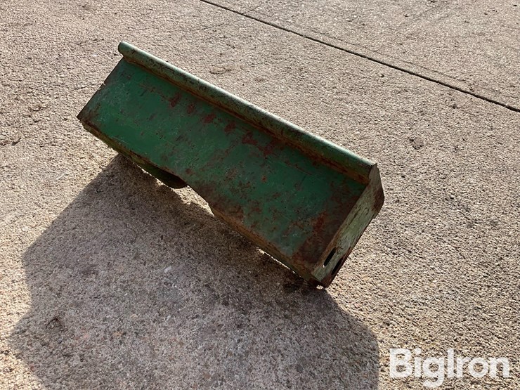 john-deere-tractor-front-weight-bracket-image-4